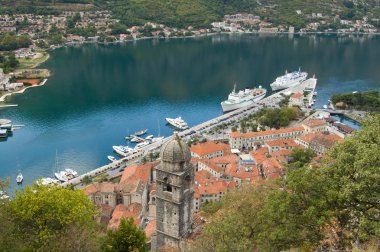 taşra kasabasında dock