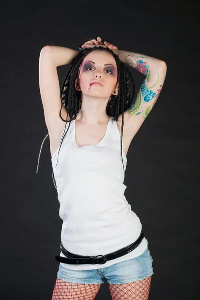 Menina Sexy Singlet Branco Com Arte Corporal Sua Mão — Fotografia de Stock