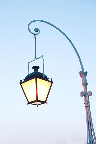 Ретро-фонарь — стоковое фото