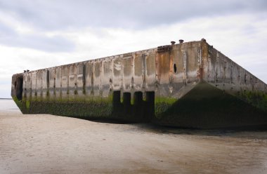 arromanches, Fransa yapay dut limanda kalır