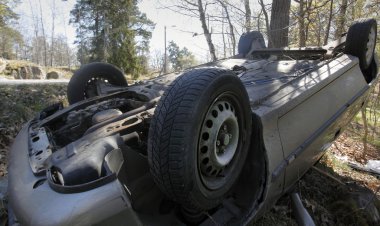 Overturned car clipart
