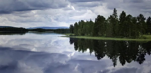 Fluss in Schweden — Stockfoto