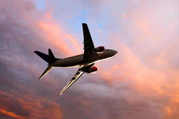 Jet Vista dal basso al tramonto — Foto Stock