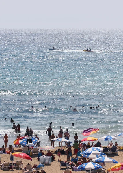 Dia ensolarado quente na praia, Malta — Fotografia de Stock