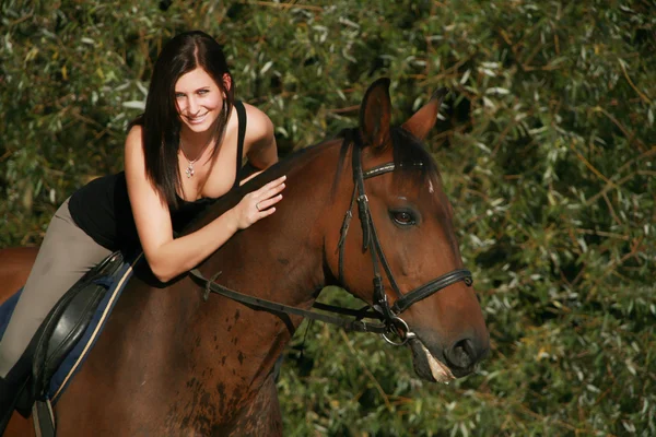Montar a caballo —  Fotos de Stock