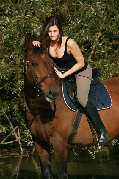 Montar a caballo —  Fotos de Stock