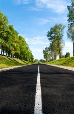 yeşil tepeler için uzun bir yol.