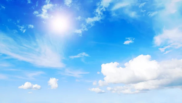 Cloudscape. Blue sky and white cloud. — Stock Photo, Image
