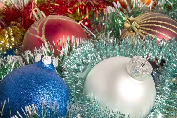 Noel Ağacı Cam Dekorasyon Renkli Toplar Dokulu Yüzeyi — Stok fotoğraf