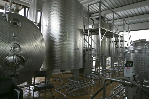 Industrial liquid storage tanks — Stock Photo, Image