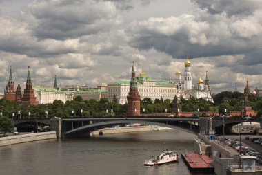 Moskova kremlin göster