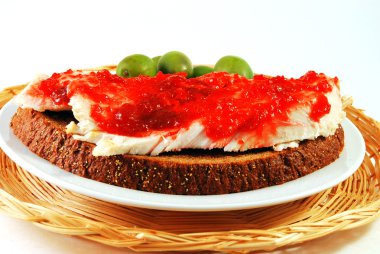 bir hindi sandviçi bir yabanmersini