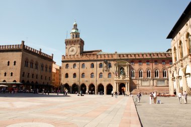 Bologna Merkez Meydanı