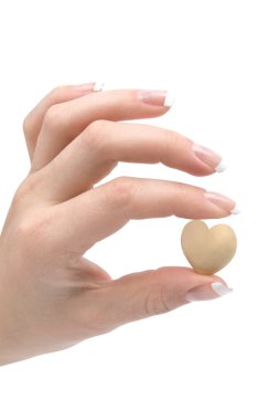 izole kalbimde parmaklar üzerinde beyaz bir arka plan