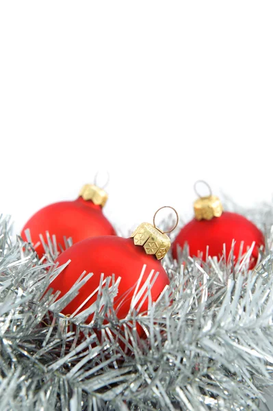 Tři červené vánoční koule — Stock fotografie