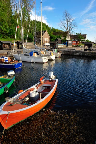 Liten småbåtshamn på ön bornholm — Stockfoto
