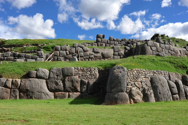 Starożytny kamienny mur w peru — Zdjęcie stockowe