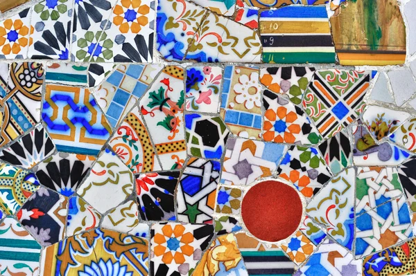 Detalhe mosaico no parque Guell em Barcelona — Fotografia de Stock