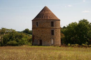 tuğla bina yuvarlak