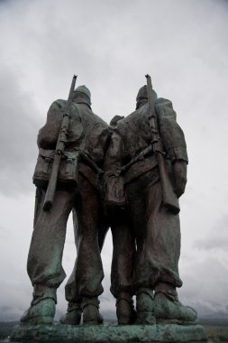 Komandolar Anıtı