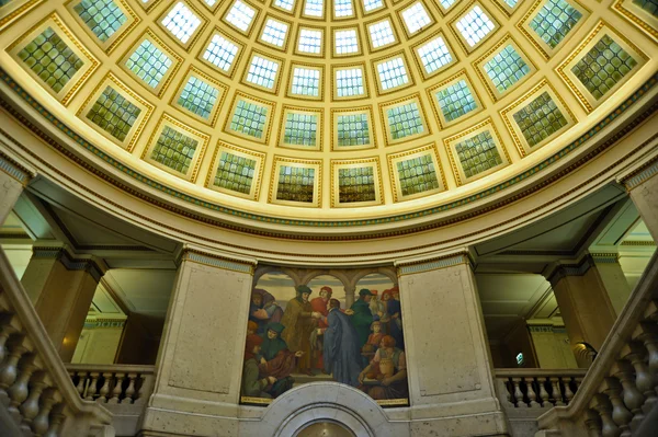 Building dome — Stock Photo, Image