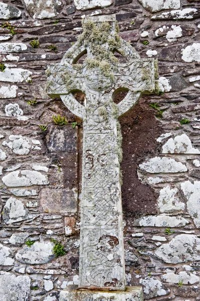 Крестовое надгробие — стоковое фото