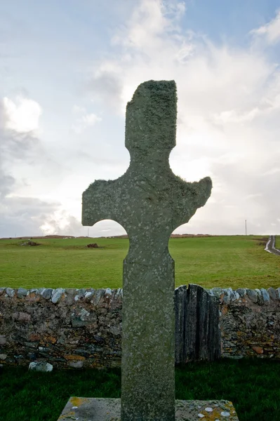 Kreuz Vor Der Pfarrkirche Insel — Stockfoto