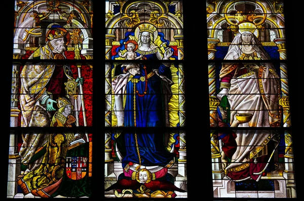Janela de vidro manchado medieval em Dom de Colônia — Fotografia de Stock