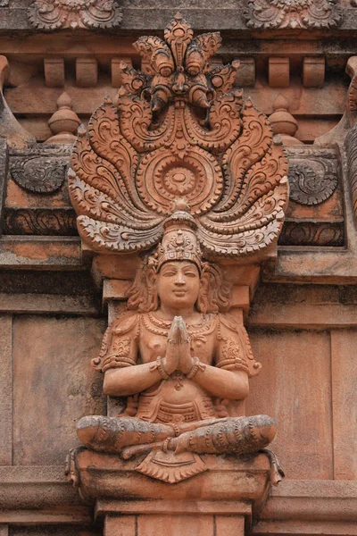 Индуистская статуя в храме в Хампи, Индия — стоковое фото