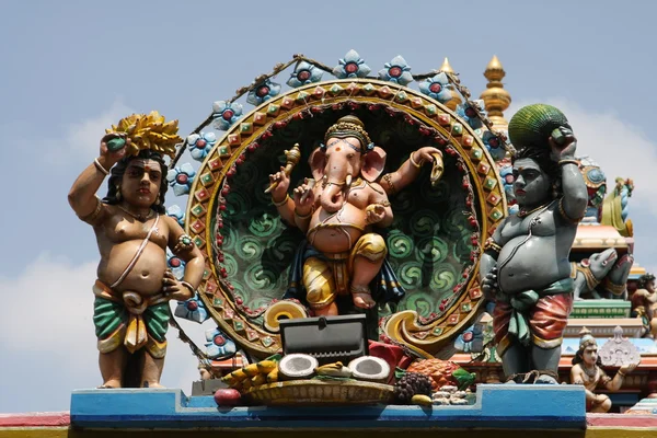 Ganéša sochařství na tempel v chennai — Stock fotografie