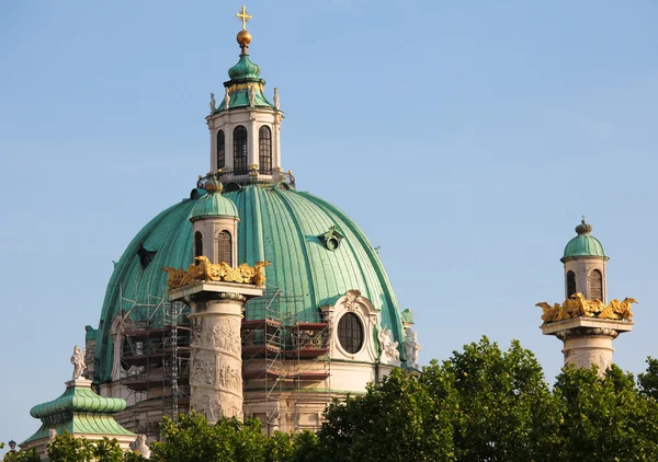 Karlskirche w Wiedniu — Zdjęcie stockowe