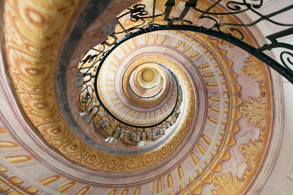 Спиральная лестница Лицензионные Стоковые Изображения
