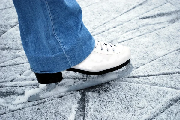 Скейт на льду — стоковое фото