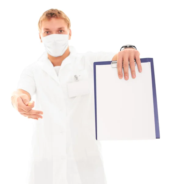 Boş grafik izole beyaz focus grafiği üzerinde tutan doktor
