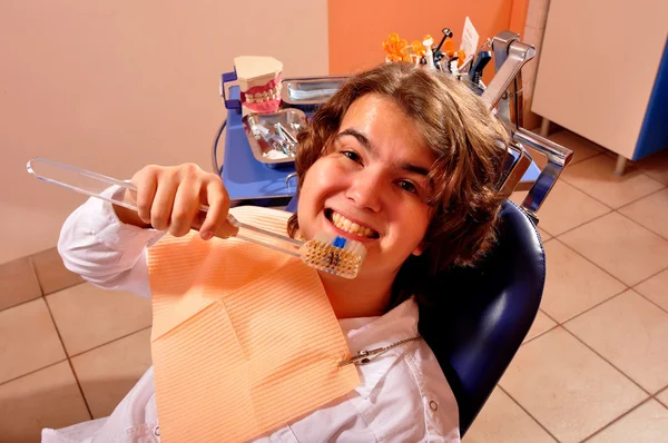Instrukcja obsługi teethbrushing. — Zdjęcie stockowe