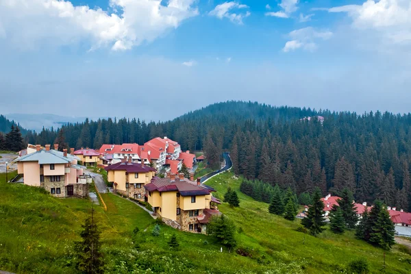 Современные дома и гостиницы в Болгарии — стоковое фото