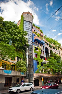 Avusturya, Viyana 'daki Hundertwasser evinin manzarası