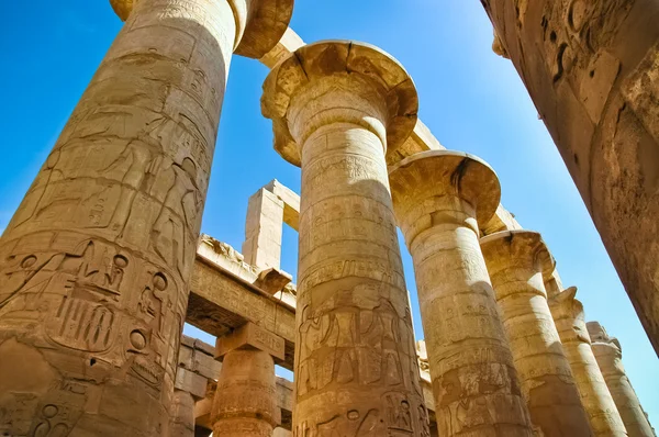 Colunas Com Hieróglifos Karnak Temple Luxor Egito — Fotografia de Stock