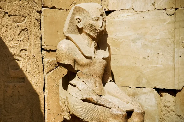 Άγαλμα Του Ραμσή Στην Αίγυπτο Ναός Λούξορ Καρνάκ — Φωτογραφία Αρχείου