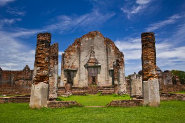 Wat Phasrirattanamahathat in Lopburi of Thailand clipart