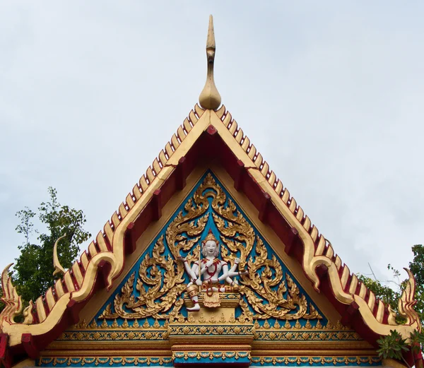 Giebelspitze des thailändischen Tempels — Stockfoto