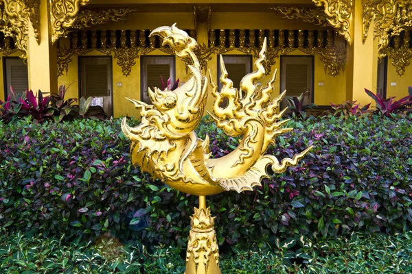 Element tajskiej sztuki z wat rong khun, Prowincja chiang rai — Zdjęcie stockowe