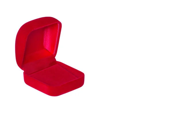 Una caja de terciopelo roja abierta aislada sobre fondo blanco — Foto de Stock