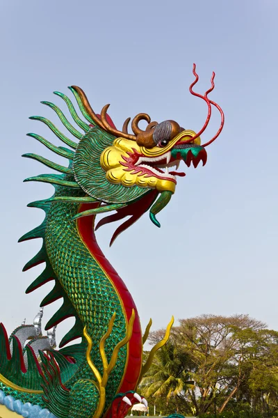 中国龙雕像 — 图库照片