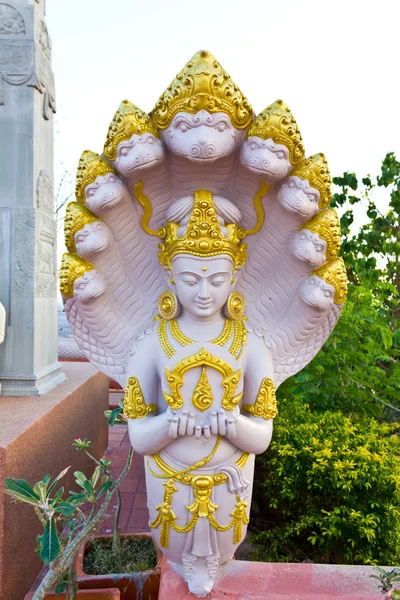 在传统的泰式风格装饰 deva — 图库照片