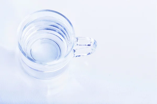 Bir bardak su — Stok fotoğraf