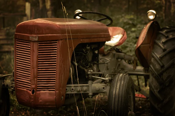 Vintage traktor — Stockfoto