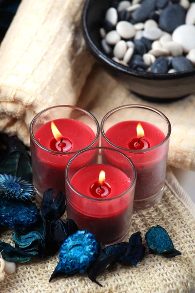 Tres velas rojas — Foto de Stock