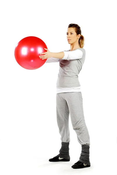Dziewczyna trzyma czerwoną piłkę 3 — Zdjęcie stockowe