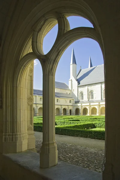 Gården i abbaye de fontevraud — Stockfoto